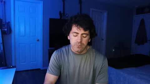 Snapshot of icy_ivy chatting on 10-15-25, 04:56 Ivan online show from 10-15-25, 04:56