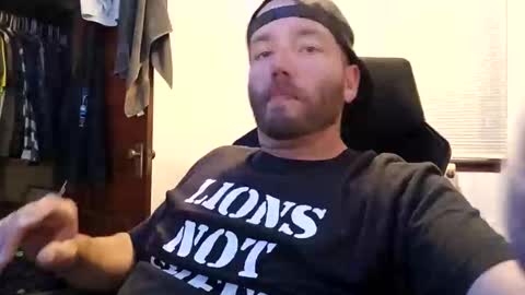 Snapshot of icyfucktoy chatting on 06-03-26, 02:47 icyfucktoy online show from 06-03-26, 02:47