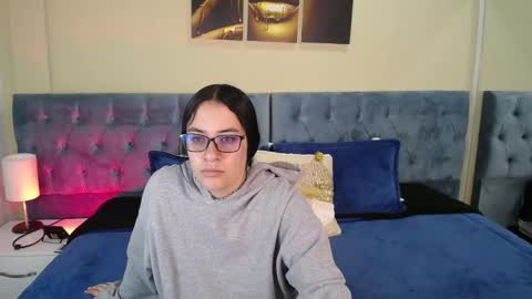 Snapshot of icysweetcam chatting on 12-06-24, 11:33 Icy online show from 12-06-24, 11:33