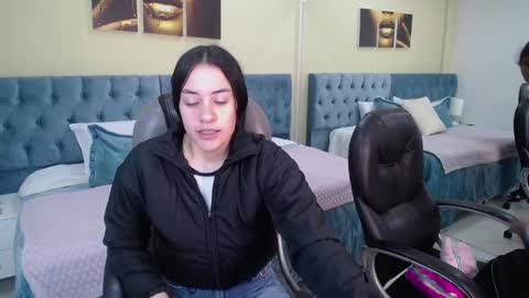 Snapshot of icysweetcam chatting on 01-16-25, 11:58 Icy online show from 01-16-25, 11:58
