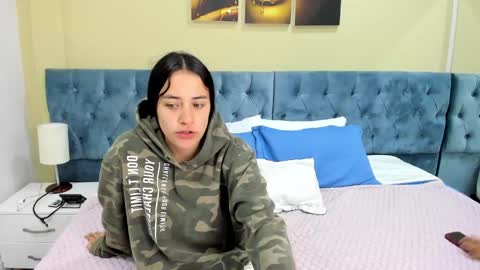 Snapshot of icysweetcam chatting on 02-17-25, 11:23 Icy online show from 02-17-25, 11:23