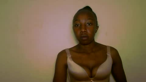 ideal_01 online show from 06-01-26, 02:41