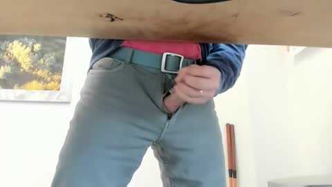 idfunguy2023 online show from 03-31-26, 12:01