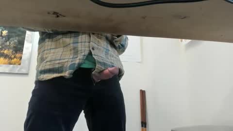 idfunguy2023 online show from 04-27-26, 11:47