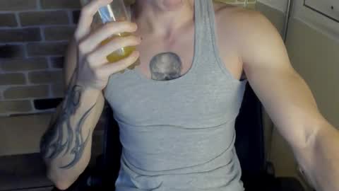 Snapshot of idkiww chatting on 11-01-25, 08:55 yo online show from 11-01-25, 08:55