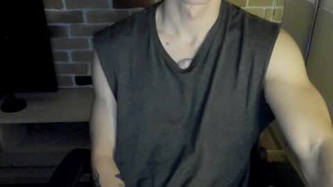 Snapshot of idkiww chatting on 11-27-25, 08:44 yo online show from 11-27-25, 08:44