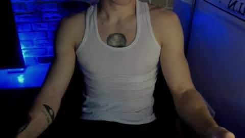 Snapshot of idkiww chatting on 12-05-25, 08:38 yo online show from 12-05-25, 08:38