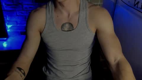 Snapshot of idkiww chatting on 12-16-25, 06:07 yo online show from 12-16-25, 06:07