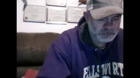 Snapshot of idkwhyidothis348732 chatting on 02-18-25, 12:48 idkwhyidothis348732 online show from 02-18-25, 12:48