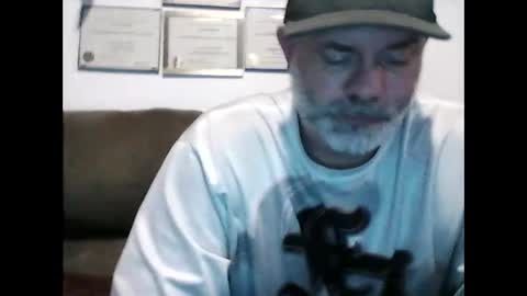 Snapshot of idkwhyidothis348732 chatting on 02-24-25, 01:13 idkwhyidothis348732 online show from 02-24-25, 01:13