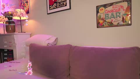 Little Flower online show from 02-25-25, 04:42