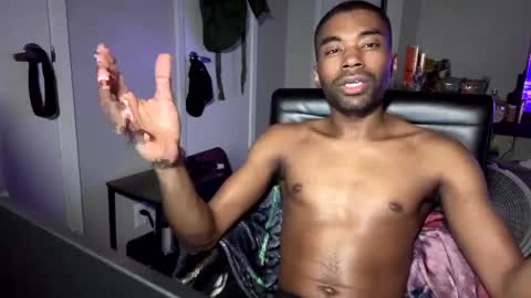 Snapshot of idropbabies chatting on 12-30-24, 04:20 UNO online show from 12-30-24, 04:20