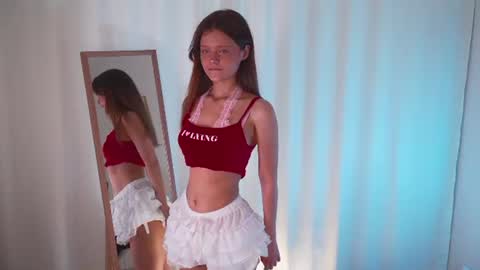 Snapshot of ifiwasyourgf chatting on 07-07-26, 08:29 Lisa online show from 07-07-26, 08:29