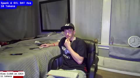 Snapshot of igetherwetter chatting on 12-24-24, 06:33 Amiri Roue online show from 12-24-24, 06:33