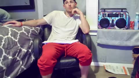 Snapshot of igetherwetter chatting on 12-30-24, 12:32 Amiri Roue online show from 12-30-24, 12:32