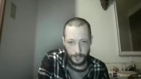 Snapshot of iggy617 chatting on 06-11-26, 01:49 iggy617 online show from 06-11-26, 01:49