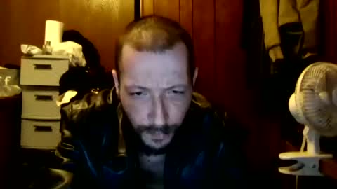 Snapshot of iggy617 chatting on 06-17-26, 11:45 iggy617 online show from 06-17-26, 11:45