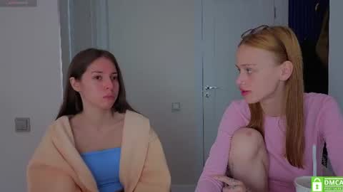 Snapshot of ihavepaws33 chatting on 06-27-26, 09:58 Julia and Mira online show from 06-27-26, 09:58
