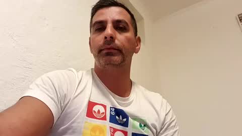 Snapshot of ihtiandar1008 chatting on 02-02-25, 12:30 ihtiandar1008 online show from 02-02-25, 12:30