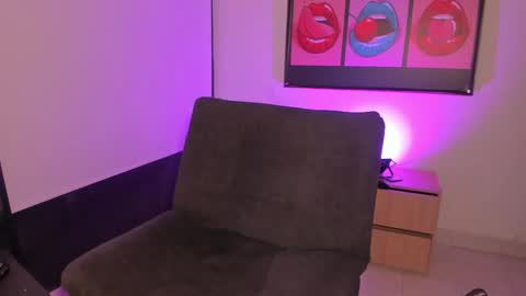    online show from 12-06-24, 12:16