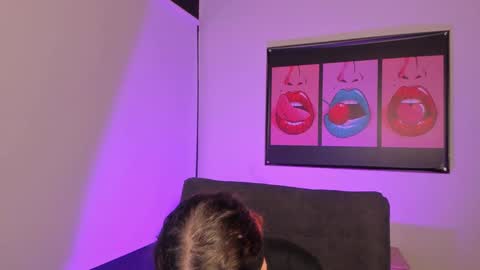    online show from 12-07-24, 12:02