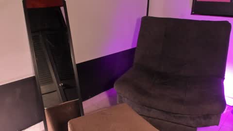    online show from 02-04-25, 06:17