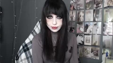 Snapshot of iiiiiiis chatting on 06-11-26, 06:00 iiiiiiis online show from 06-11-26, 06:00