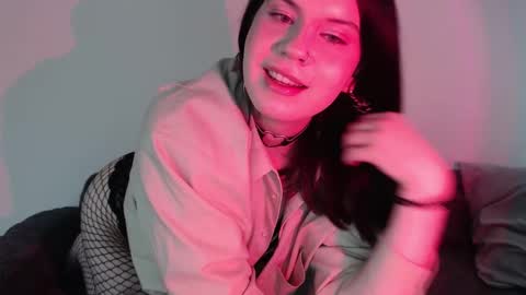 Snapshot of iintimate_flesh chatting on 09-19-25, 08:16 Vella online show from 09-19-25, 08:16