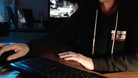 Snapshot of ijacker chatting on 12-08-24, 01:24 Michael online show from 12-08-24, 01:24