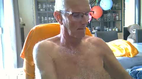 Snapshot of ikwiljeneuken123 chatting on 05-09-26, 12:10 ikwiljeneuken123 online show from 05-09-26, 12:10