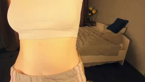 Snapshot of ilanacruice chatting on 05-25-26, 07:42 Ilana online show from 05-25-26, 07:42