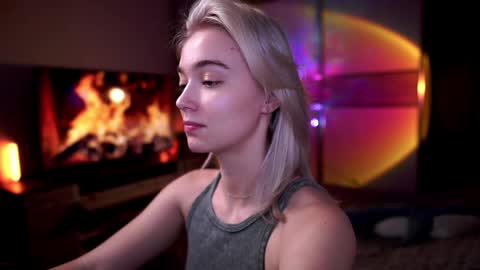 ileanacampbel online show from 01-11-25, 06:14