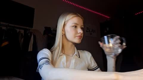 ShyLuna online show from 02-13-26, 06:09