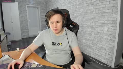 Snapshot of iliaskrislove chatting on 02-19-25, 01:18 iliaskris online show from 02-19-25, 01:18