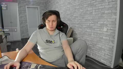 Snapshot of iliaskrislove chatting on 02-20-25, 06:35 iliaskris online show from 02-20-25, 06:35
