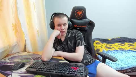Snapshot of iliaskrislove chatting on 10-14-25, 05:52 iliaskris online show from 10-14-25, 05:52