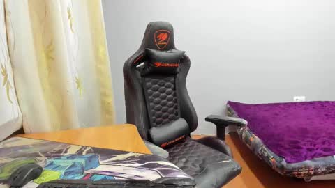 iliaskris online show from 12-18-25, 07:42