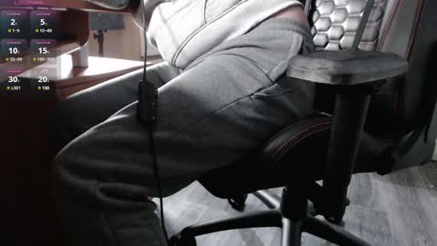 Snapshot of iliaskrisloveee chatting on 02-21-25, 07:10 lord online show from 02-21-25, 07:10