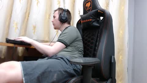 lord online show from 11-12-25, 09:03