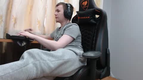 lord online show from 11-28-25, 10:07