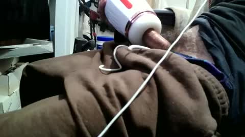 Snapshot of iliketofuck1975 chatting on 11-02-25, 07:33 iliketofuck1975 online show from 11-02-25, 07:33