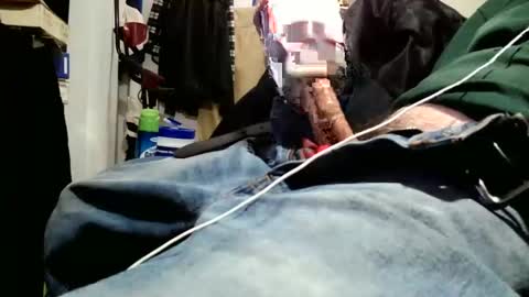 Snapshot of iliketofuck1975 chatting on 11-18-25, 02:06 iliketofuck1975 online show from 11-18-25, 02:06