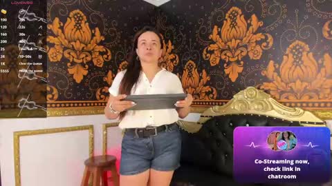Snapshot of iliy_pervertedx chatting on 05-29-26, 11:30 LILY online show from 05-29-26, 11:30