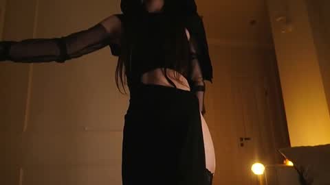 Snapshot of illona_harriss chatting on 10-31-25, 07:04 illona_harriss online show from 10-31-25, 07:04