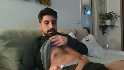 Snapshot of ilmangj90 chatting on 01-27-25, 04:01 ilmangj90 online show from 01-27-25, 04:01