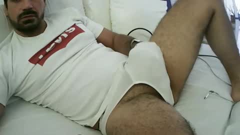 Snapshot of ilmangj90 chatting on 05-20-26, 10:10 ilmangj90 online show from 05-20-26, 10:10