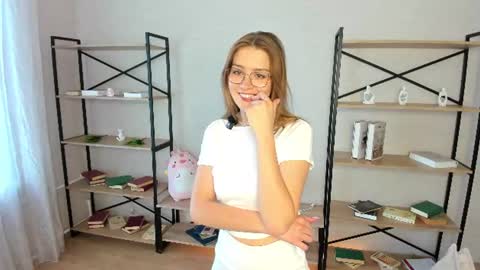Snapshot of ilonamoorman chatting on 07-03-26, 06:53 Ilona online show from 07-03-26, 06:53