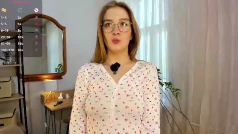 Snapshot of ilonamoorman chatting on 08-01-26, 08:02 Ilona online show from 08-01-26, 08:02
