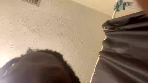 ilovethighs421 online show from 11-04-25, 10:25