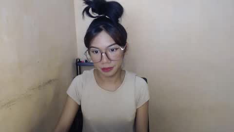 Snapshot of iloveyou28xx chatting on 04-15-26, 09:37 CALL ME JEN YOUR SWEET GIRL 3 online show from 04-15-26, 09:37